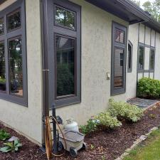 Professional-Interior-and-exterior-window-cleaning-in-White-Bear-Lake-MN 3